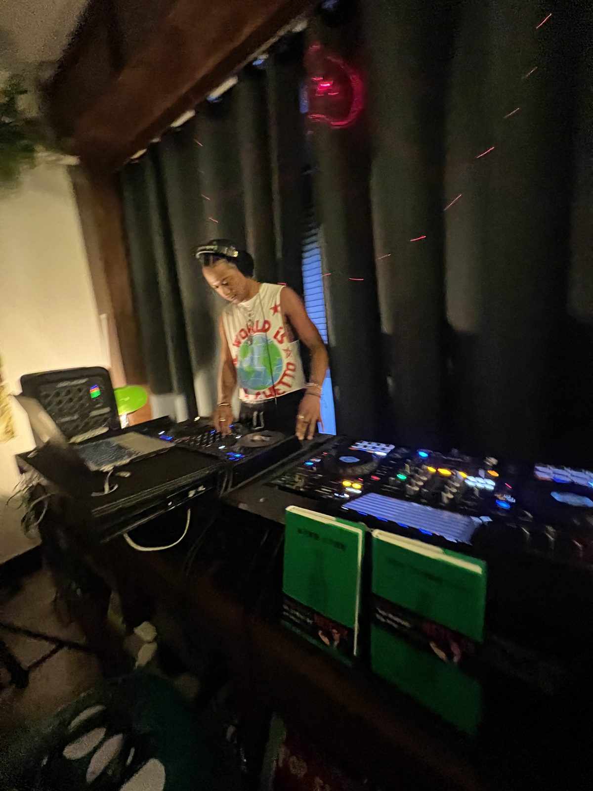 을지라운지 DJ존 - 라이브 DJing 현장